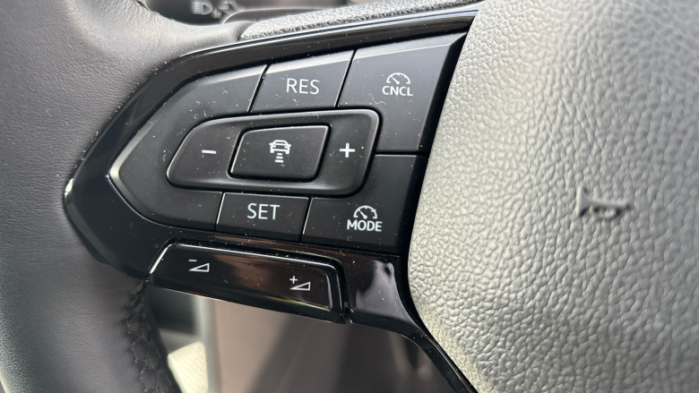Ford Transit Connect 250 L2 Petrol 1.5 EcoBoost PHEV 150 Limited Van Auto